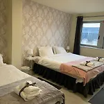 Hostel Liber