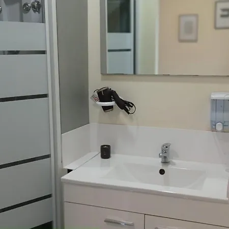 אכסניה Liber *